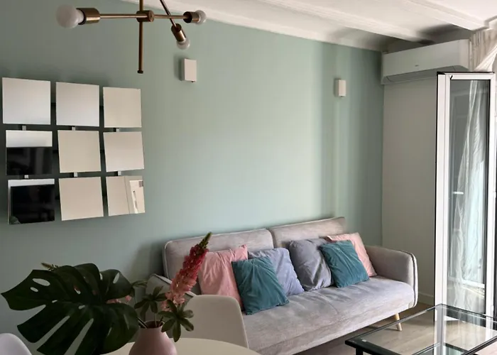 Unique Ramblas Apartman *